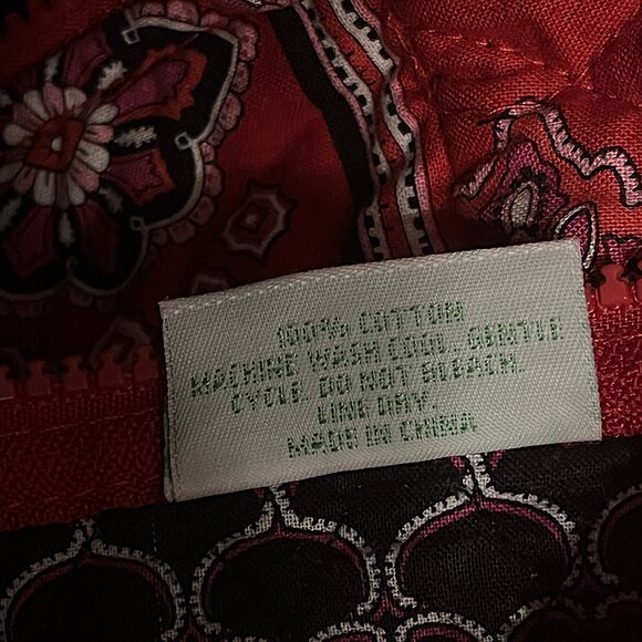 Vera Bradley Frankly Scarlet Duffel Bag Double Handle Quilted Pocket On Side Zip - Picture 8 of 12